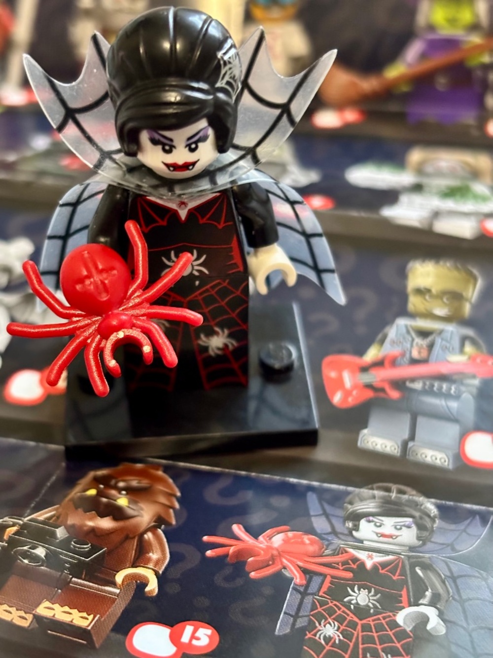 LEGO Series 14 "Spider Lady" col14-6 With stand, pamphlet & accessories.